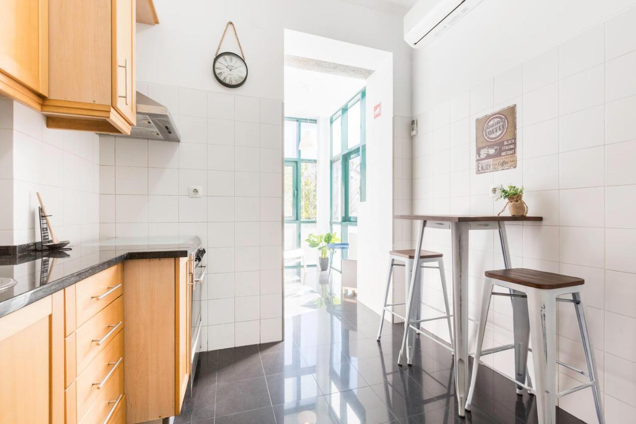 Stunning And Spacious Lofts Just By Graca And Alfama Лиссабон Экстерьер фото