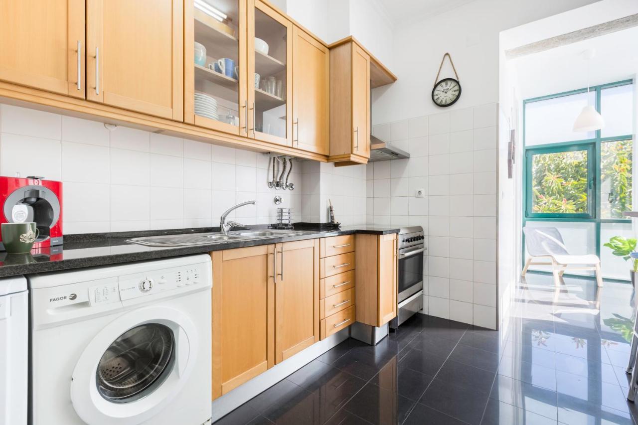 Stunning And Spacious Lofts Just By Graca And Alfama Лиссабон Экстерьер фото