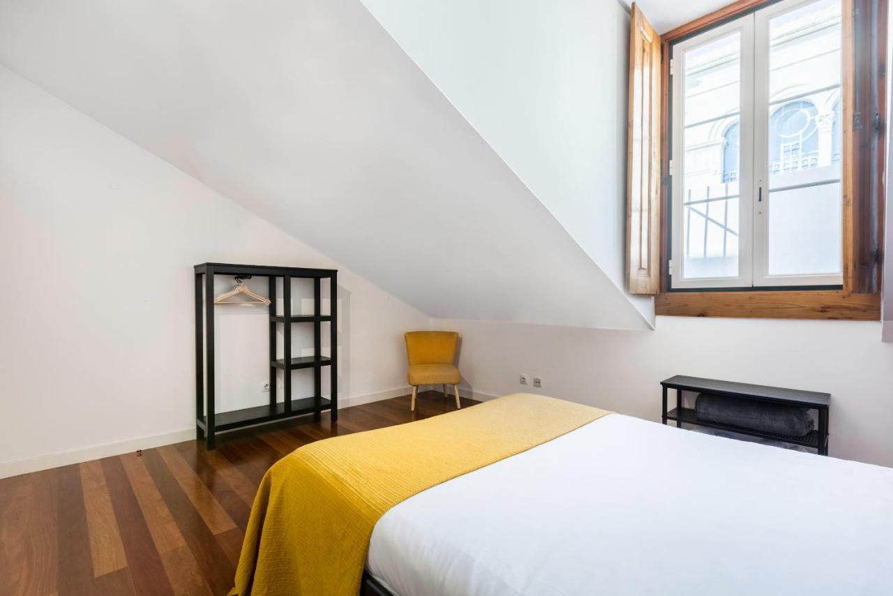 Stunning And Spacious Lofts Just By Graca And Alfama Лиссабон Экстерьер фото