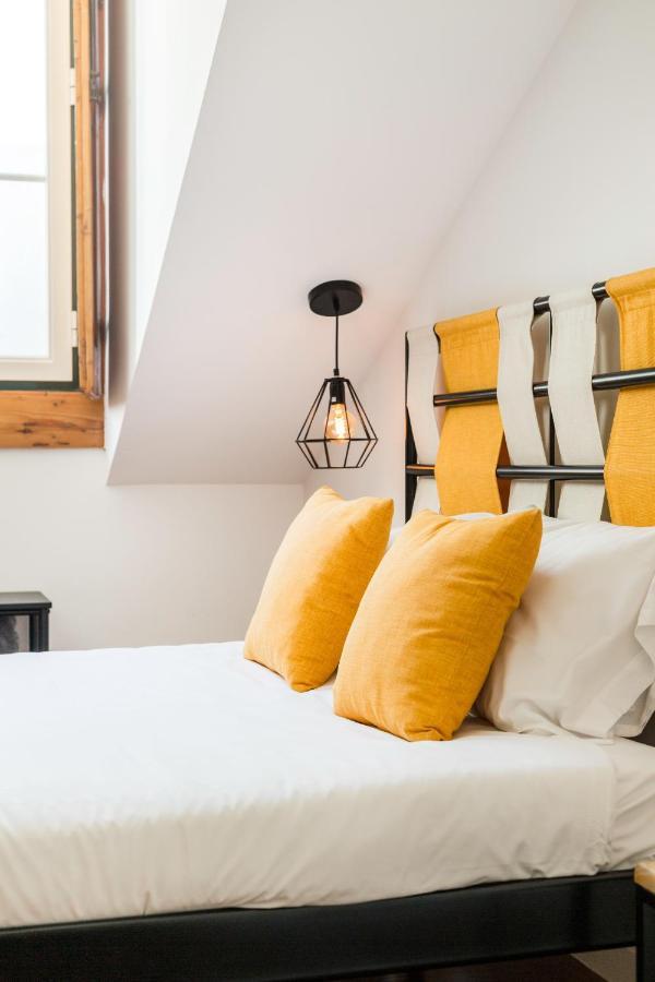 Stunning And Spacious Lofts Just By Graca And Alfama Лиссабон Экстерьер фото