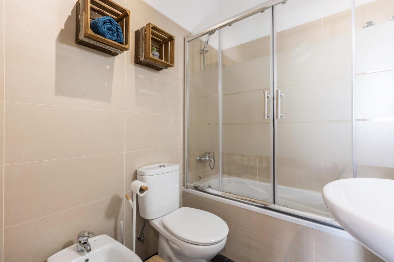 Stunning And Spacious Lofts Just By Graca And Alfama Лиссабон Экстерьер фото