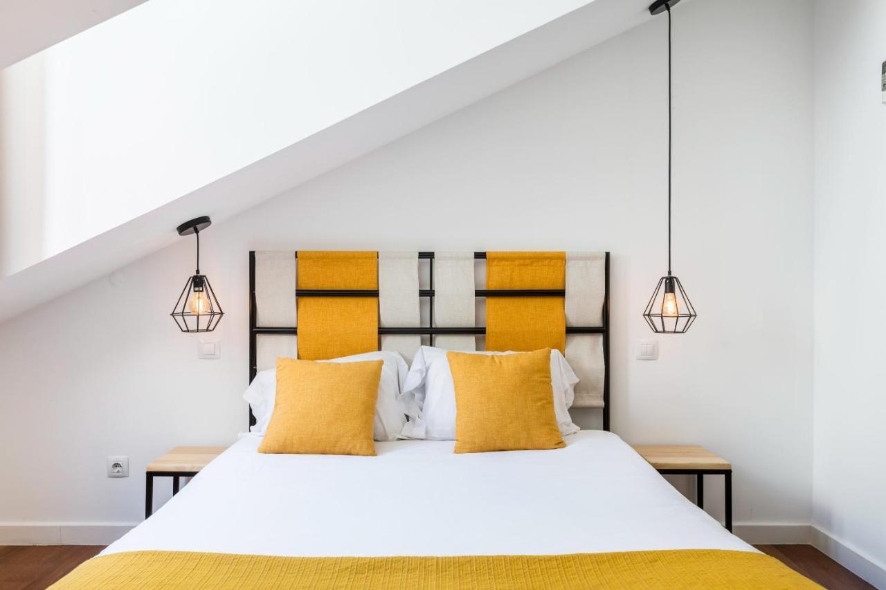 Stunning And Spacious Lofts Just By Graca And Alfama Лиссабон Экстерьер фото