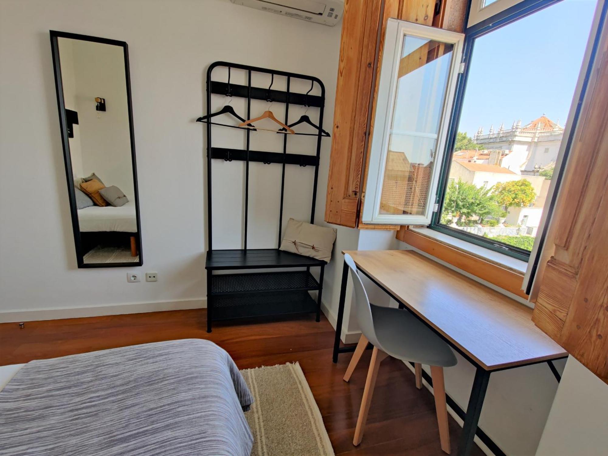 Stunning And Spacious Lofts Just By Graca And Alfama Лиссабон Экстерьер фото
